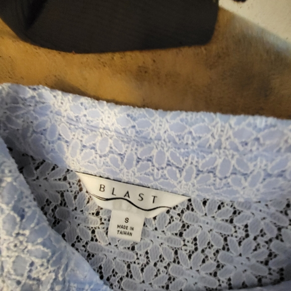 Blast circa 1990s lacey blouse - Picture 2 of 2